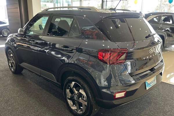 2025 Hyundai Venue Elite QX.V5