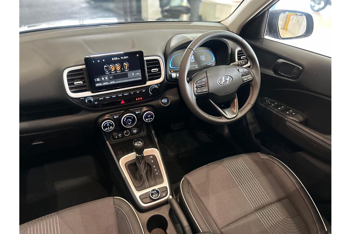 2025 Hyundai Venue Elite QX.V5