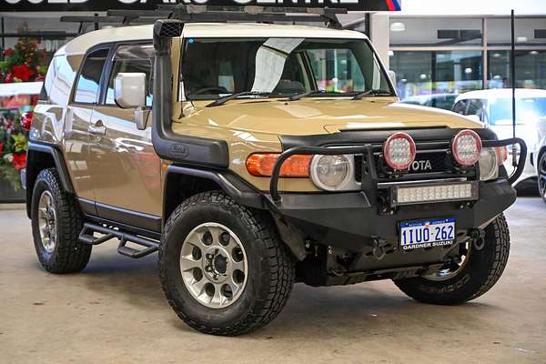 2012 Toyota FJ Cruiser GSJ15R