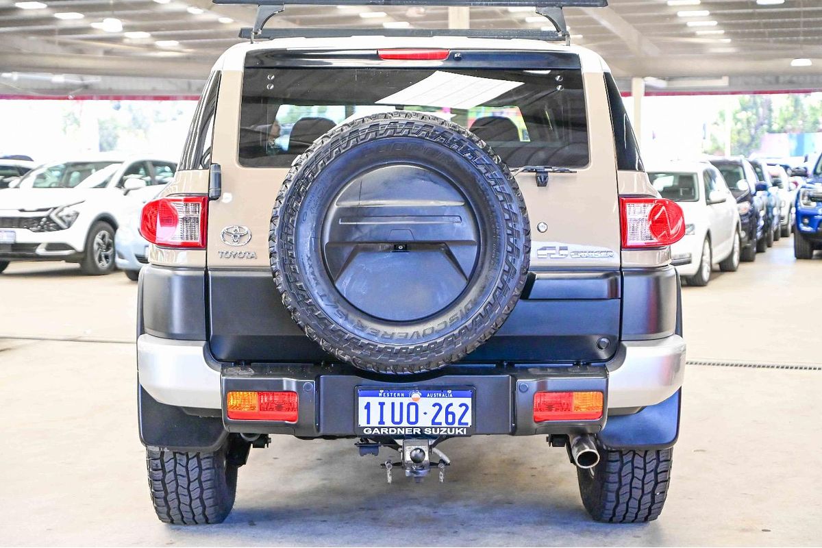 2012 Toyota FJ Cruiser GSJ15R