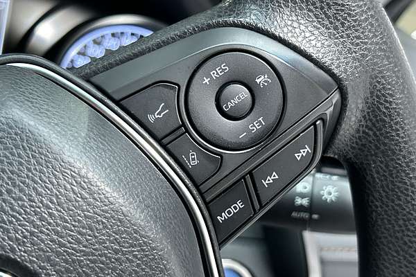 2020 Toyota Camry Ascent AXVH71R