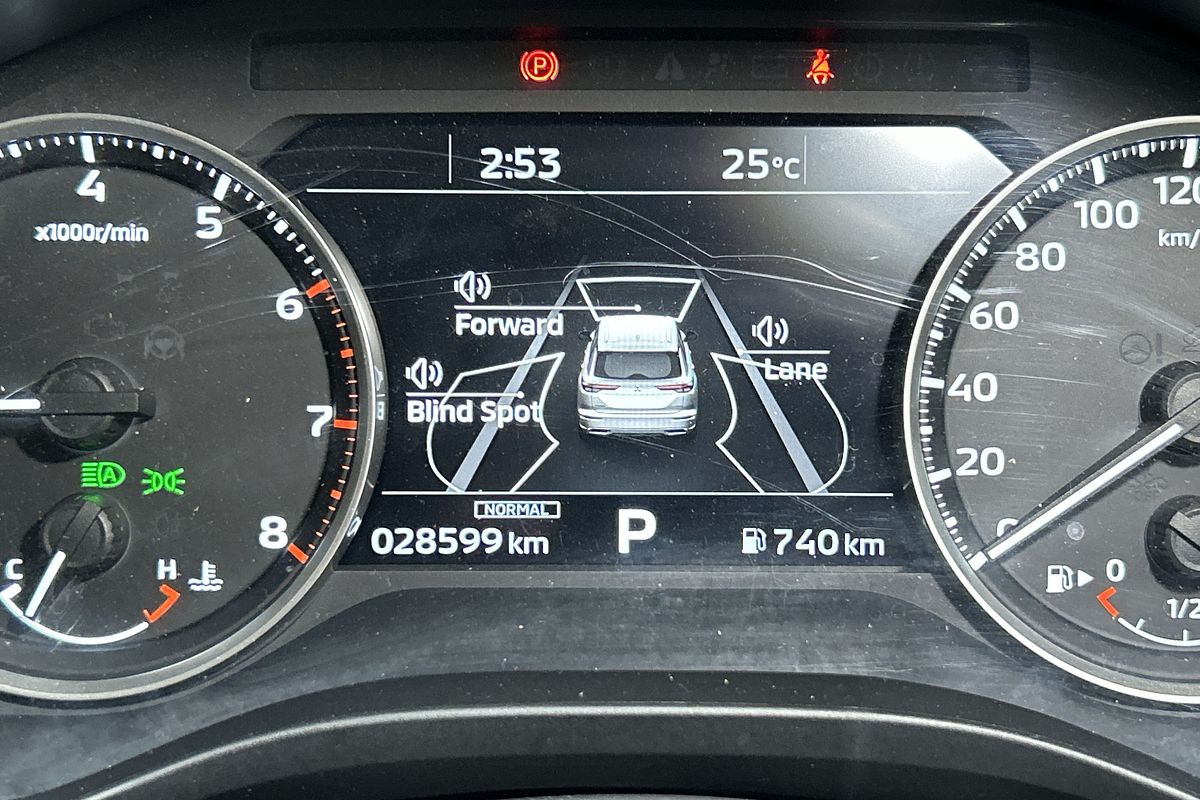 2023 Mitsubishi Outlander ES ZM