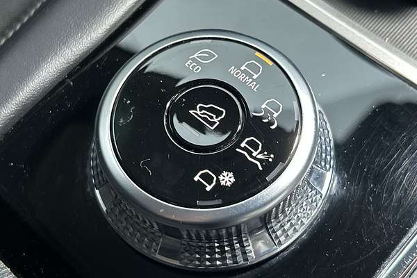 2023 Mitsubishi Outlander ES ZM