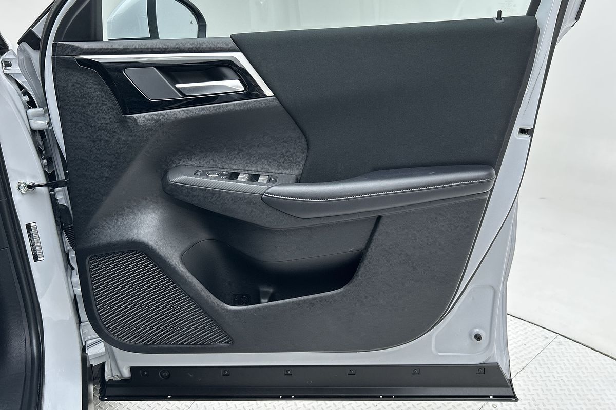 2023 Mitsubishi Outlander ES ZM