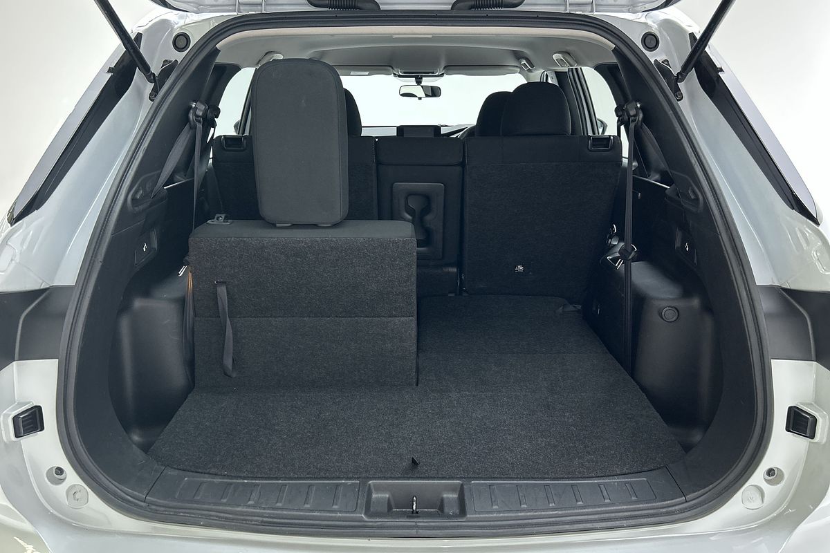 2023 Mitsubishi Outlander ES ZM