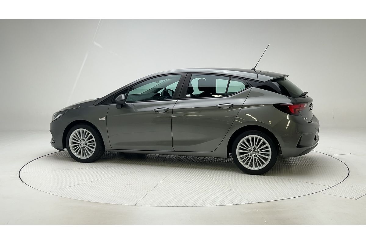 2017 Holden Astra R BK