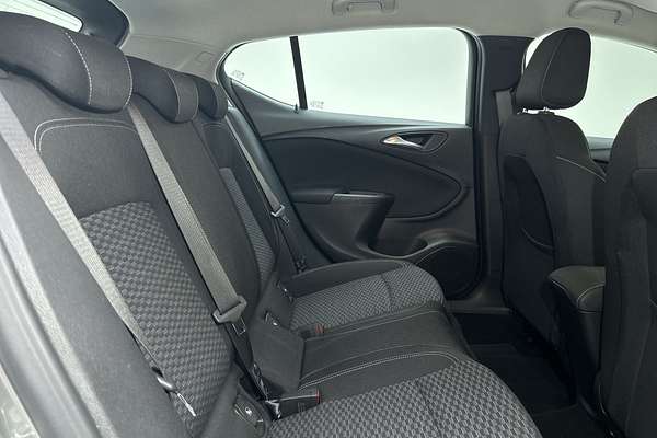 2017 Holden Astra R BK