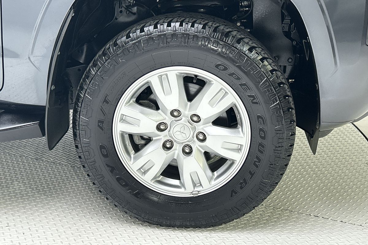 2024 Mitsubishi Triton GLX+ MV 4X4