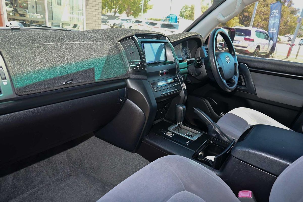 2008 Toyota Landcruiser GXL UZJ200R