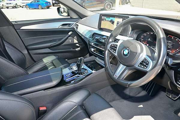 2022 BMW 5 Series M550i xDrive G30 LCI