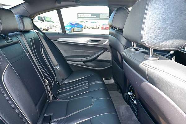 2022 BMW 5 Series M550i xDrive G30 LCI