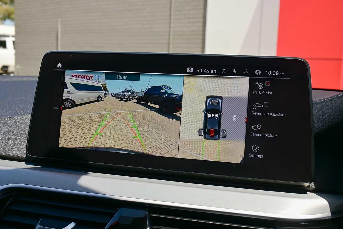 2022 BMW 5 Series M550i xDrive G30 LCI