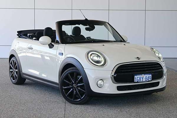 2018 MINI Convertible Cooper F57