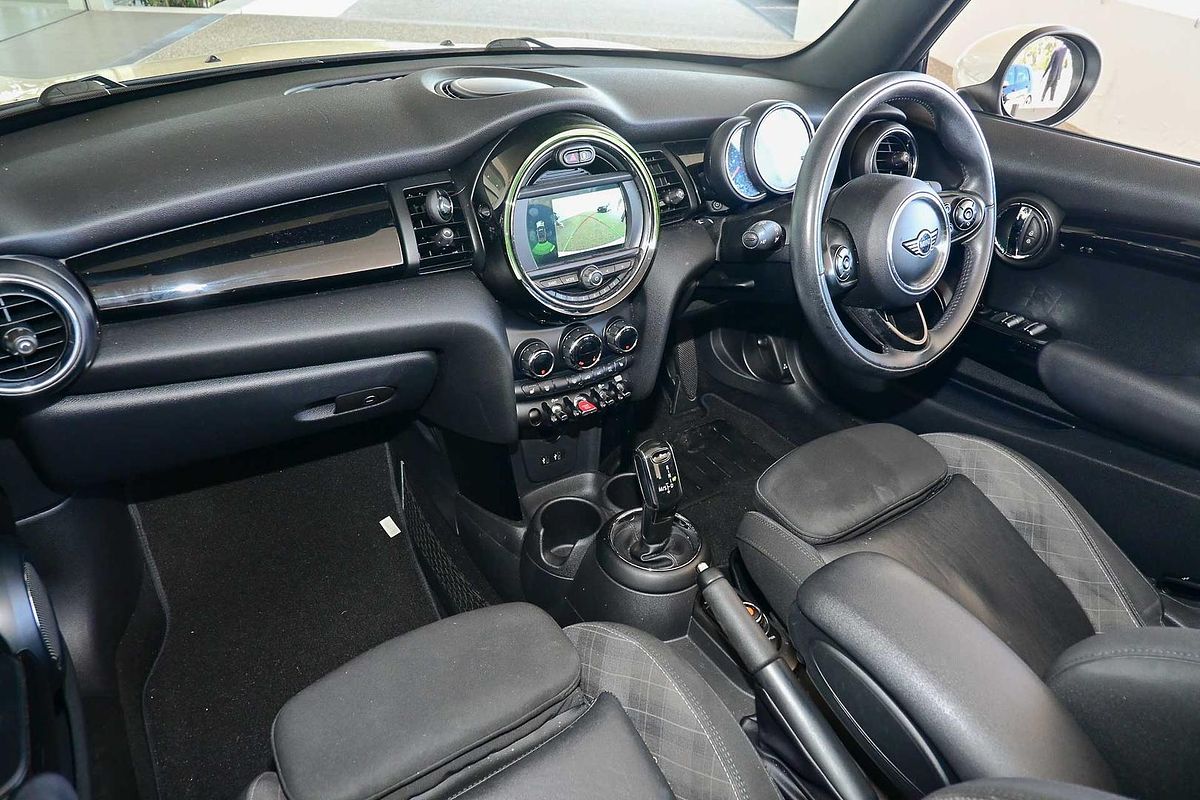 2018 MINI Convertible Cooper F57