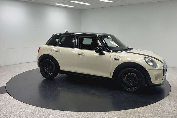 2015 MINI Hatch Cooper F55