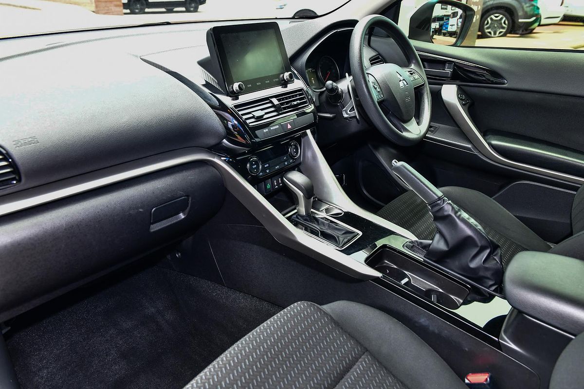 2024 Mitsubishi Eclipse Cross ES YB