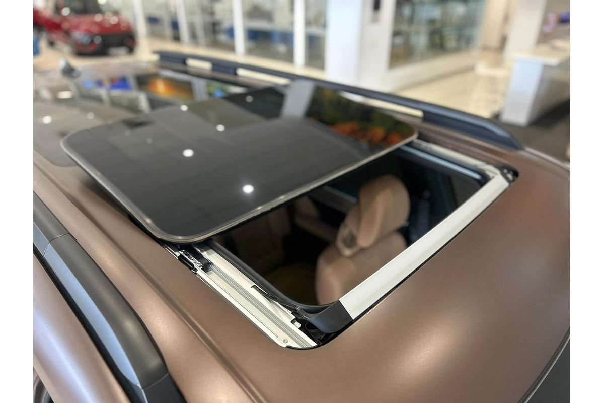 2025 Hyundai Santa Fe Hybrid Calligraphy MX5.V2