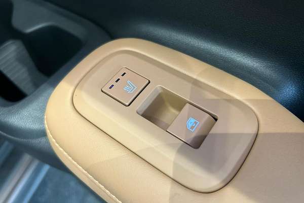 2025 Hyundai Santa Fe Hybrid Calligraphy MX5.V2