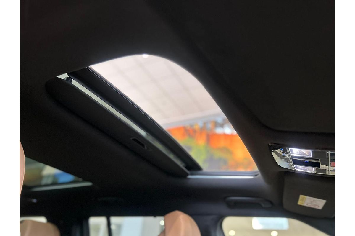 2025 Hyundai Santa Fe Hybrid Calligraphy MX5.V2