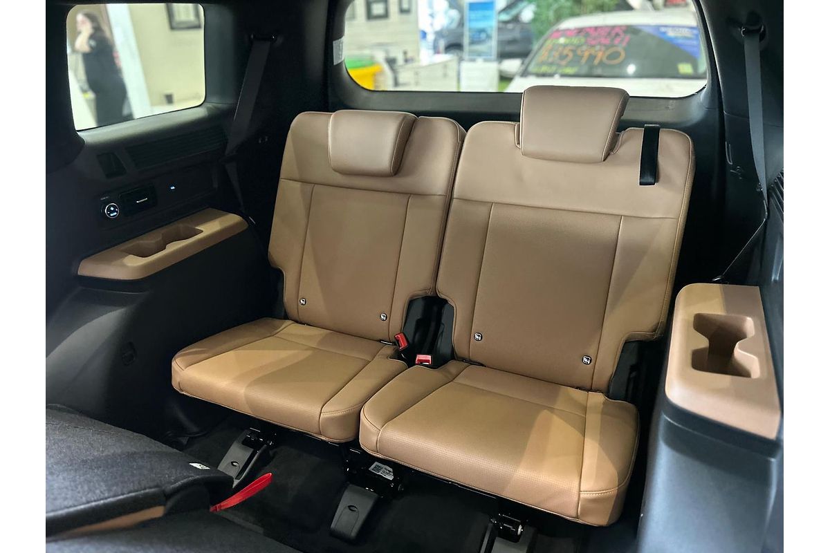 2025 Hyundai Santa Fe Hybrid Calligraphy MX5.V2