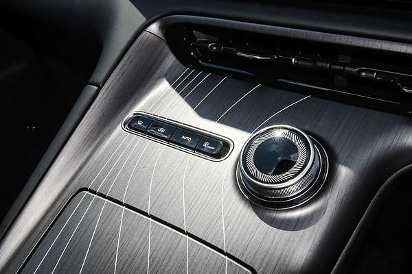 2025 Geely Starray EM-i Inspire P145