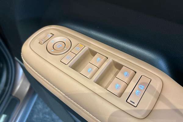 2025 Hyundai Santa Fe Hybrid Calligraphy MX5.V2