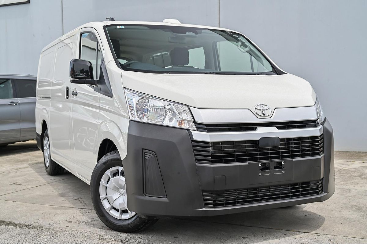 2025 Toyota Hiace GDH300R LWB