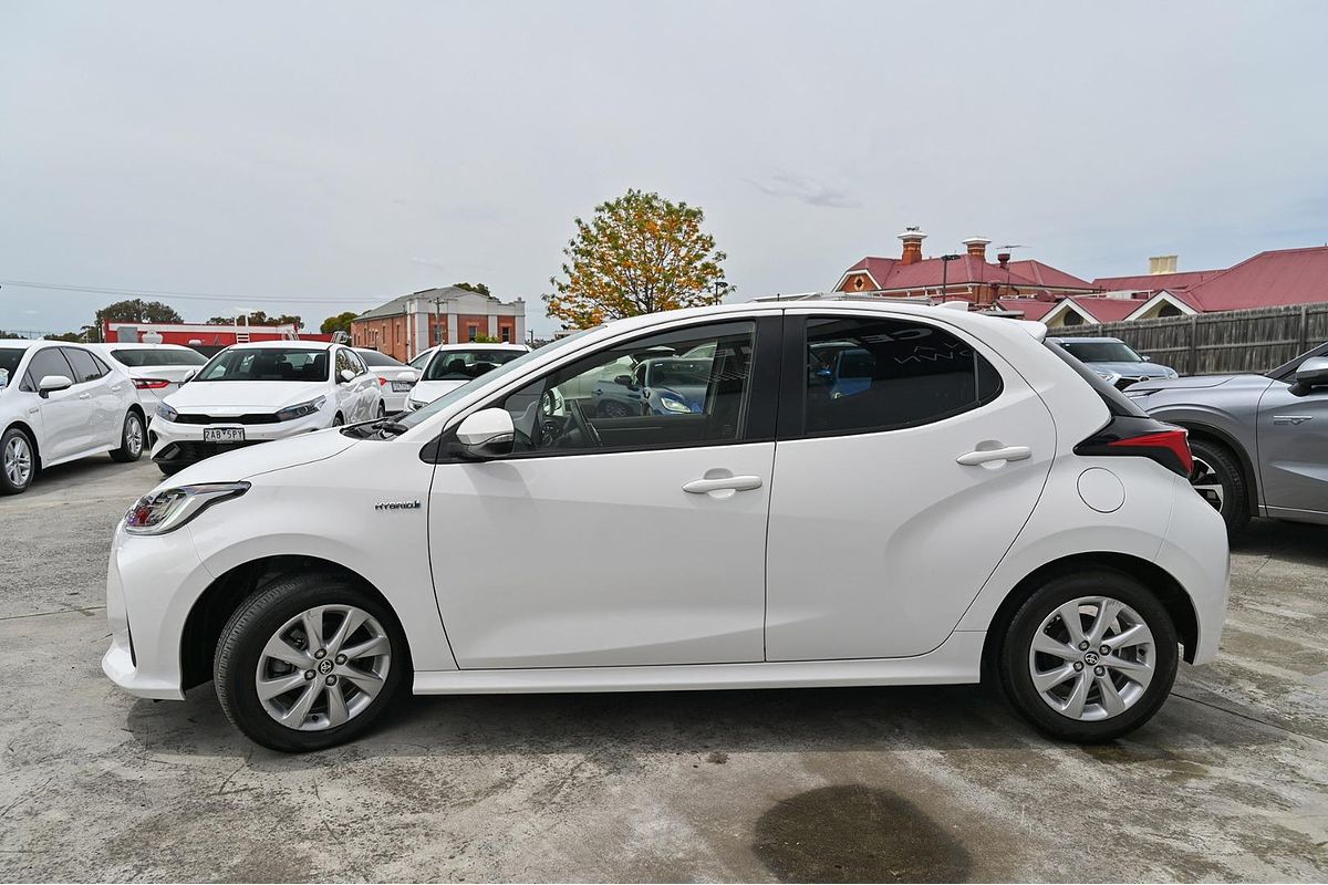 2021 Toyota Yaris SX Hybrid MXPH10R