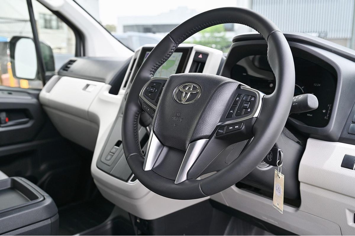 2025 Toyota Hiace GDH300R LWB