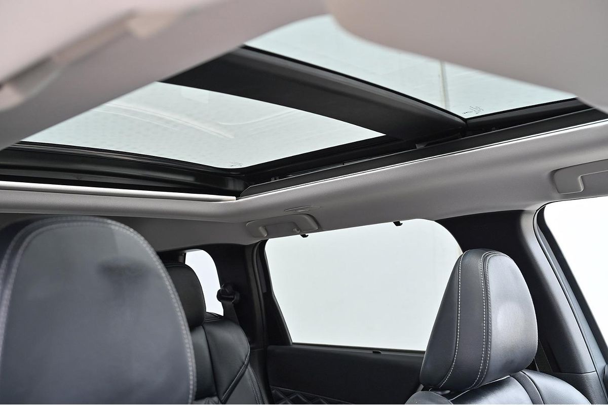 2023 Mitsubishi Outlander PHEV EXCEED 5+2 SEAT (AWD) ZM MY23