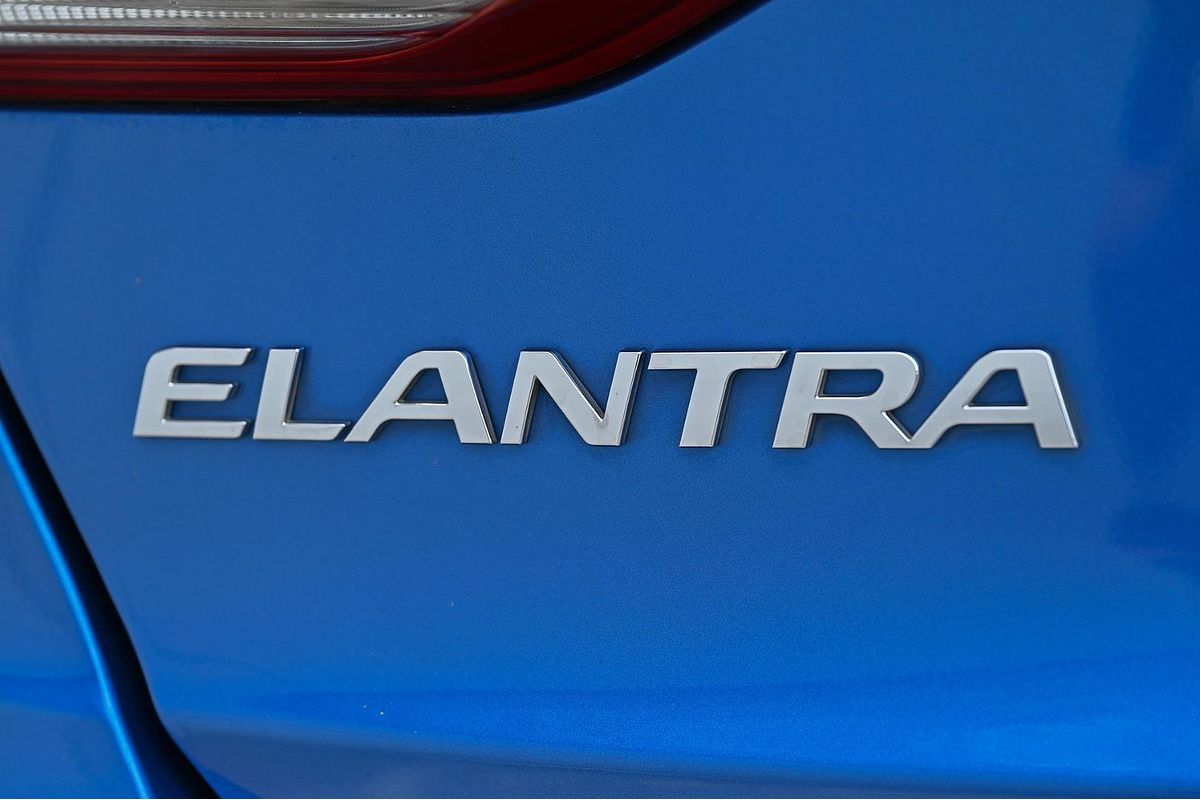 2017 Hyundai Elantra Elite AD