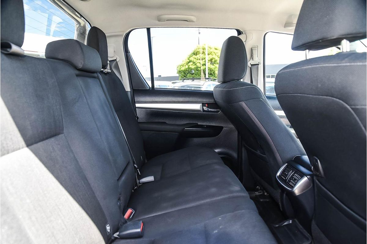 2022 Toyota Hilux SR5 GUN126R 4X4