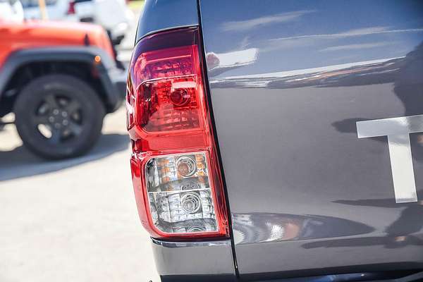 2022 Toyota Hilux SR5 GUN126R 4X4