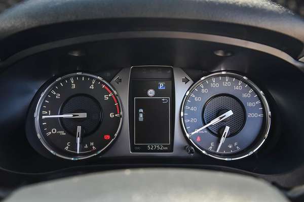 2022 Toyota Hilux SR5 GUN126R 4X4