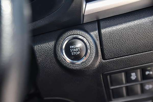 2022 Toyota Hilux SR5 GUN126R 4X4