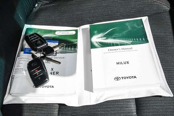 2022 Toyota Hilux SR5 GUN126R 4X4