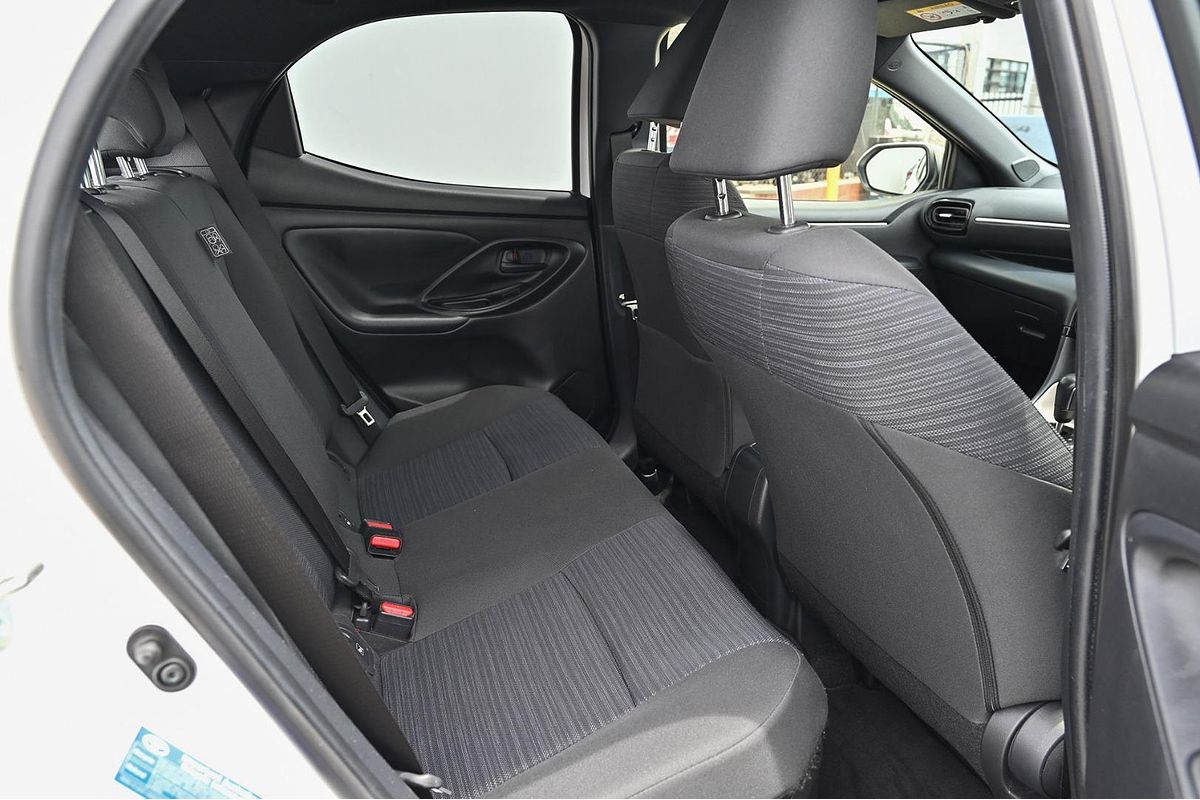 2021 Toyota Yaris SX Hybrid MXPH10R