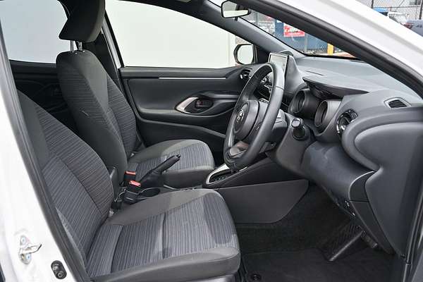 2021 Toyota Yaris SX Hybrid MXPH10R