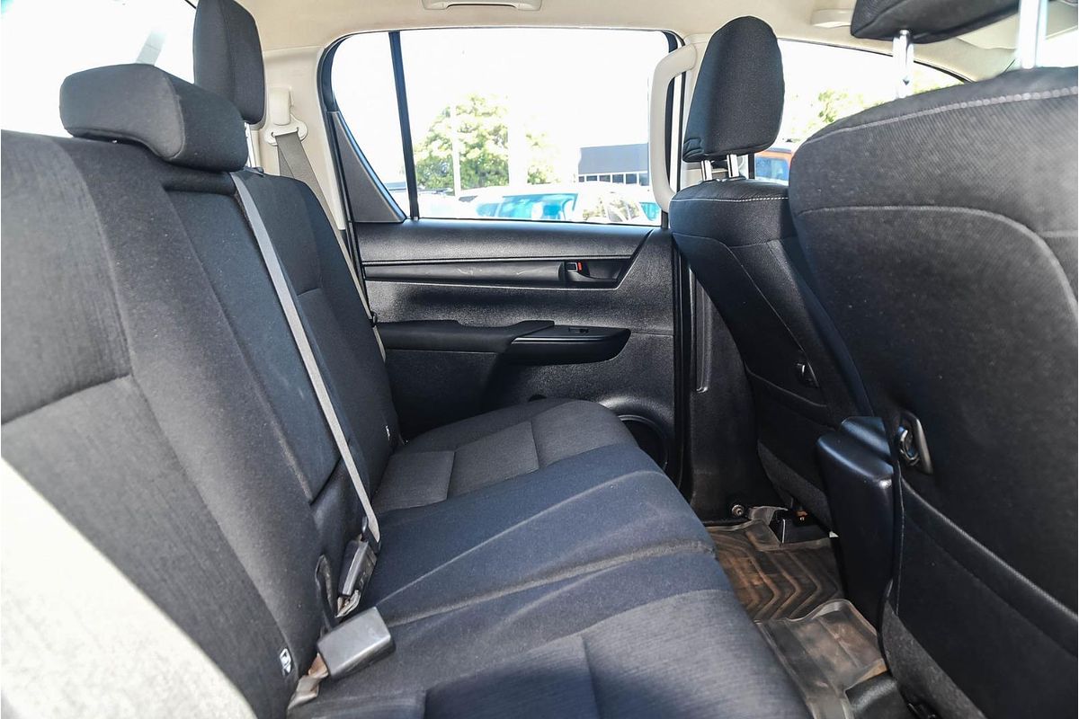 2019 Toyota Hilux SR GUN126R 4X4