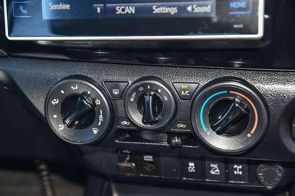 2019 Toyota Hilux SR GUN126R 4X4