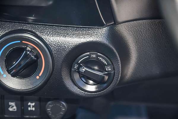 2019 Toyota Hilux SR GUN126R 4X4