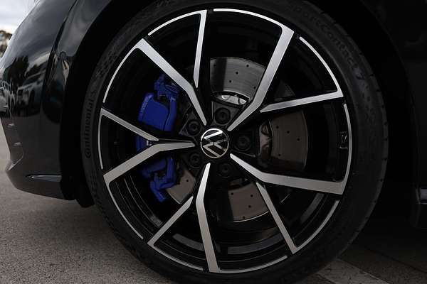 2023 Volkswagen Golf R 8