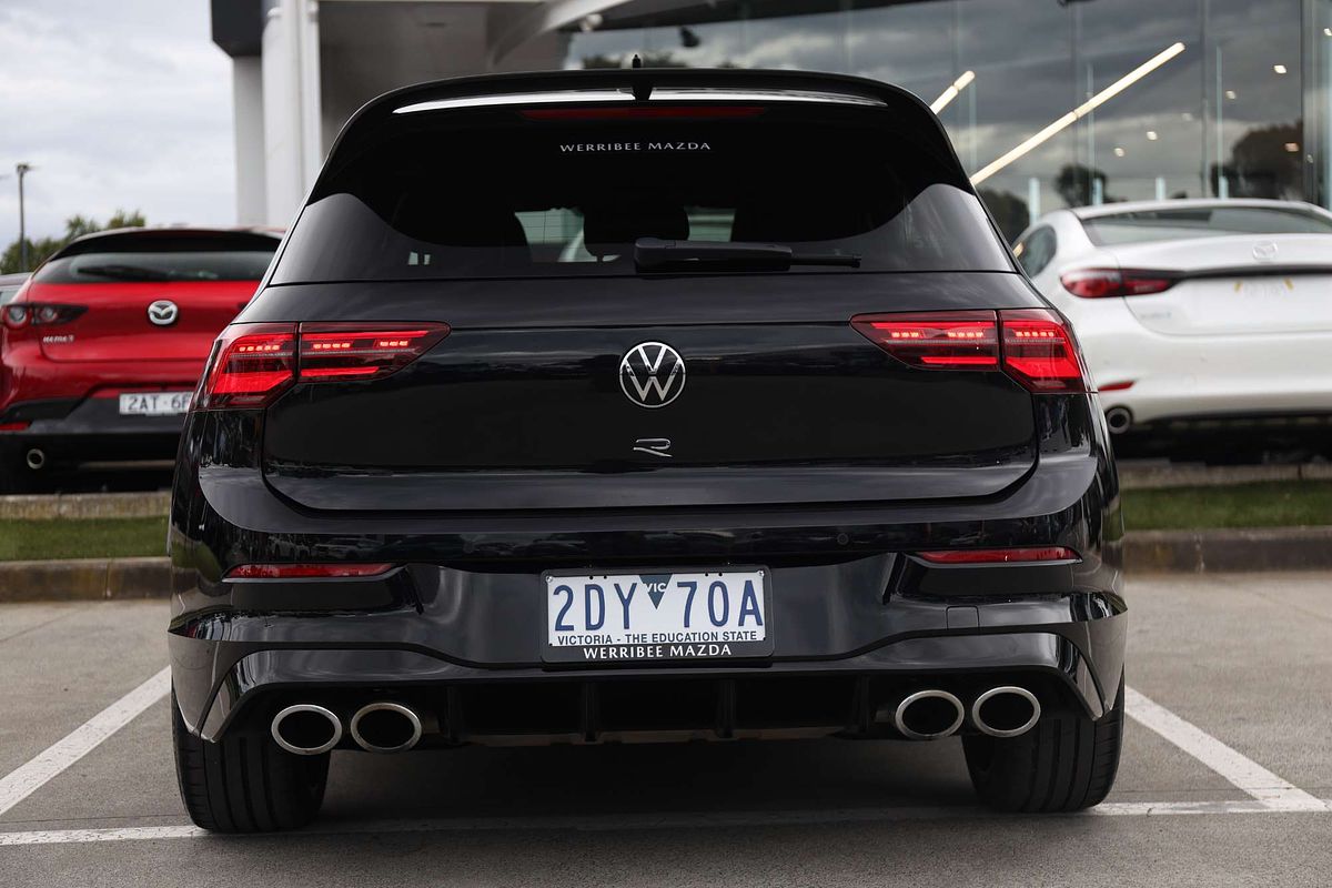2023 Volkswagen Golf R 8
