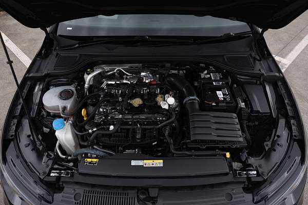 2023 Volkswagen Golf R 8