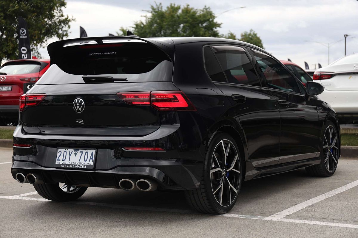 2023 Volkswagen Golf R 8