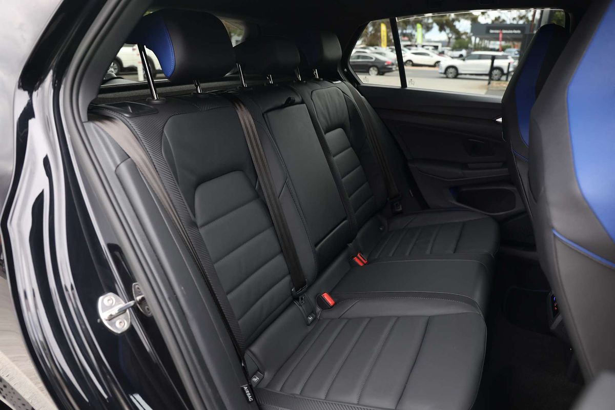 2023 Volkswagen Golf R 8