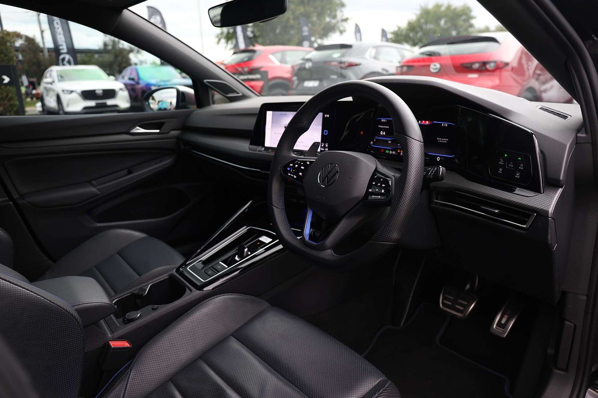 2023 Volkswagen Golf R 8