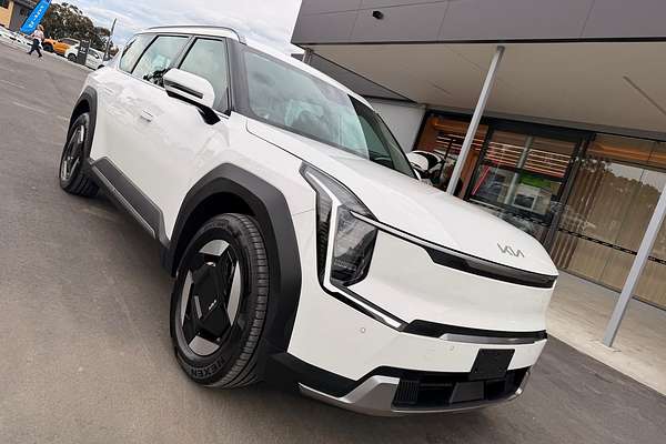 2025 Kia EV9 Air MV