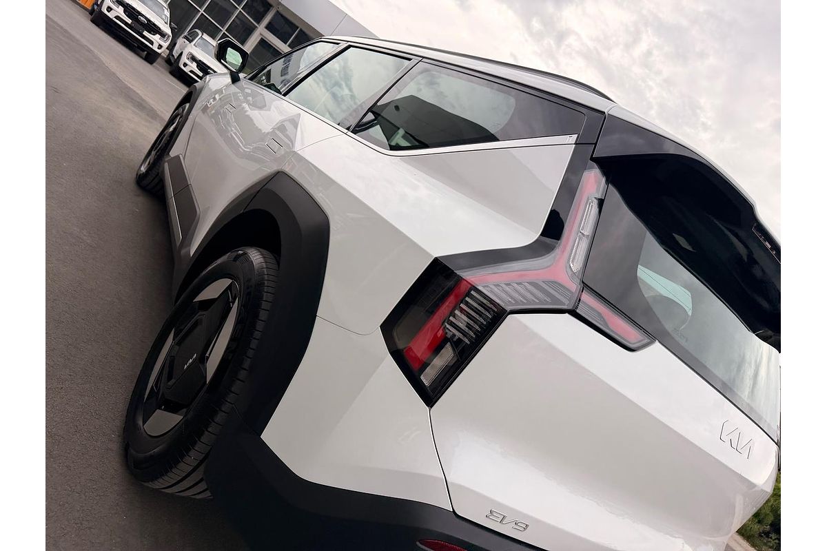2025 Kia EV9 Air MV