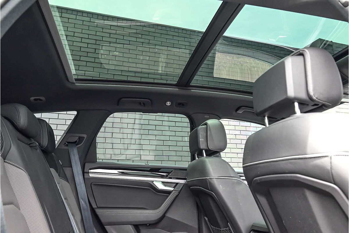 2023 Volkswagen Touareg 210TDI R-Line CR